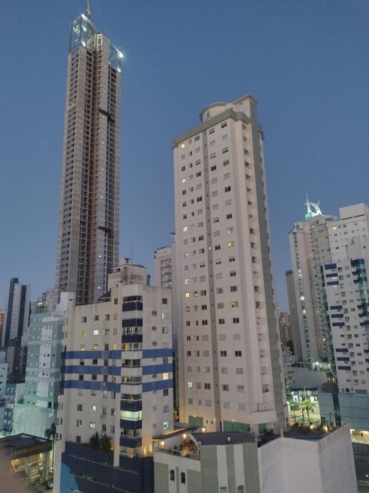 Com Banheiro Privativo * Balneário Camboriú
