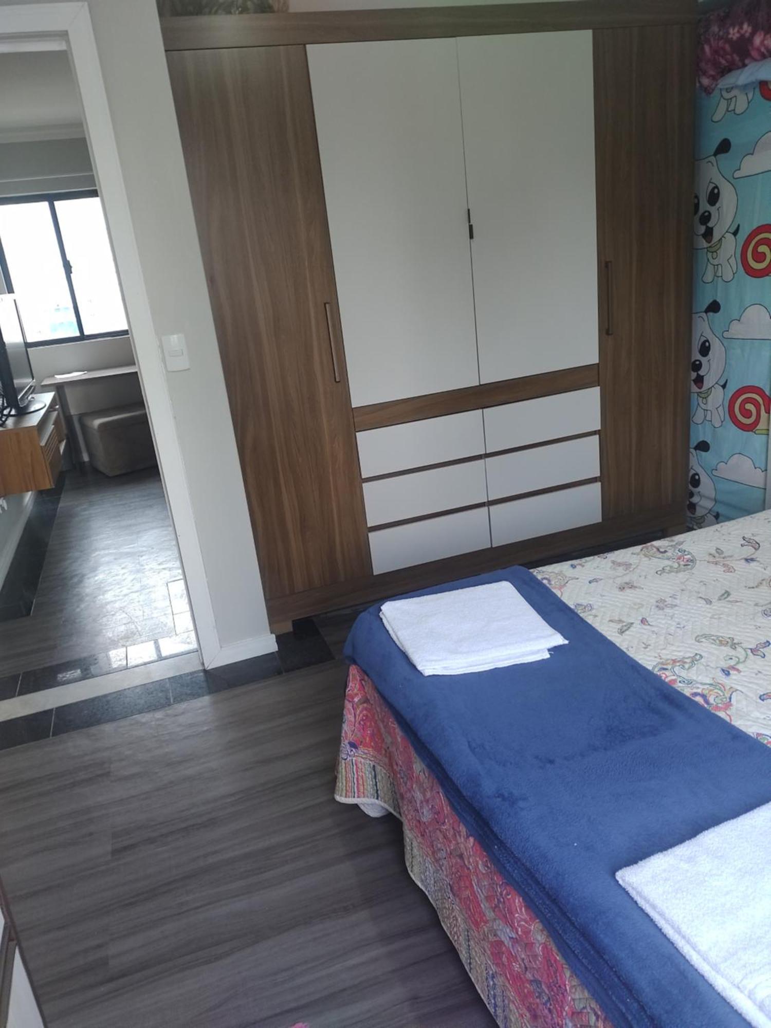 Com Banheiro Privativo * Balneário Camboriú